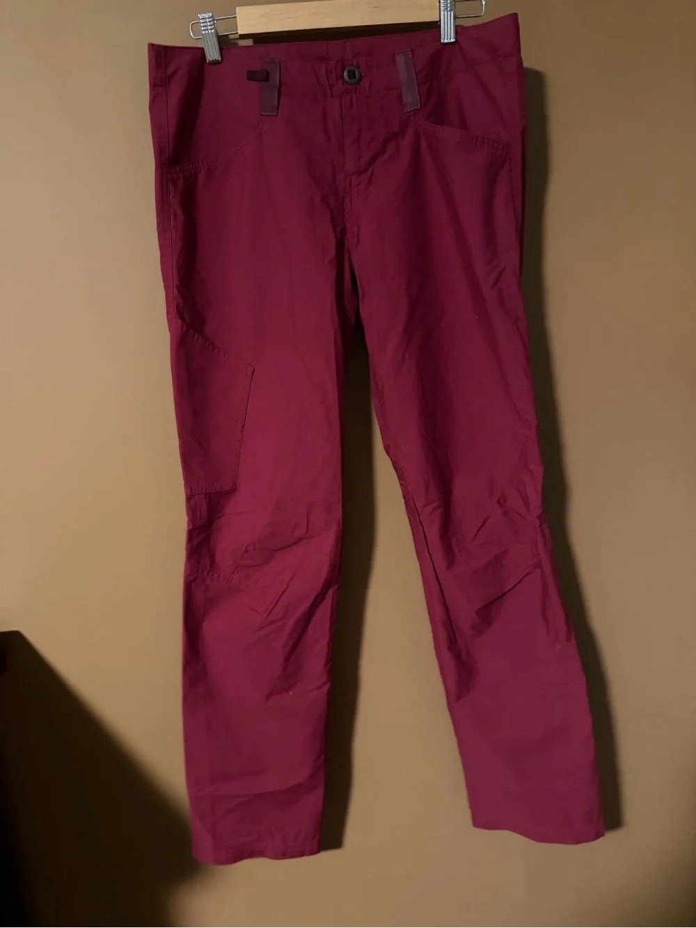 Women's Hiking Pants in Burgundy